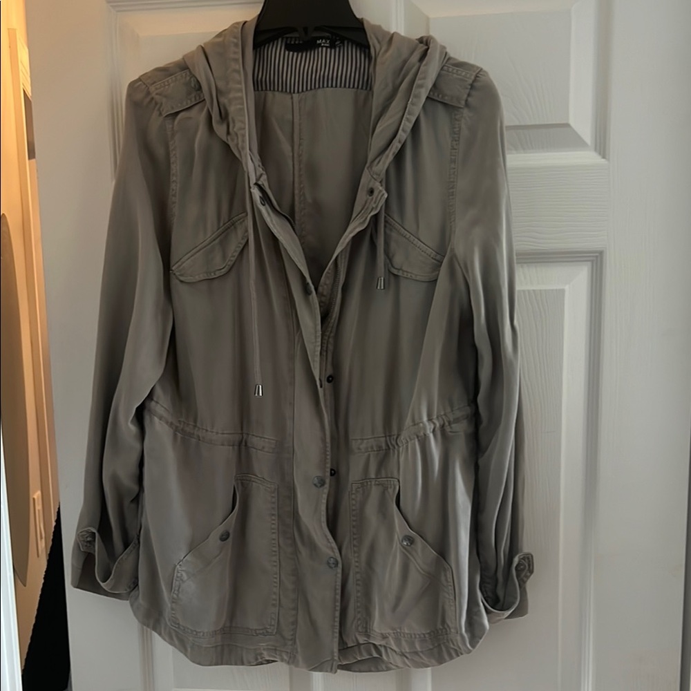 Max Jeans Women's grey Utility Jacket, light weight.